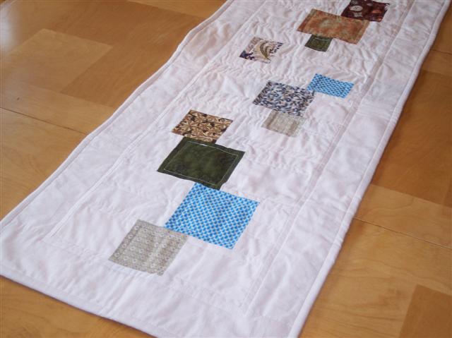 100_1543 (Small).JPG