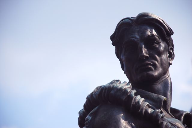 mountaineer-statue2.jpg